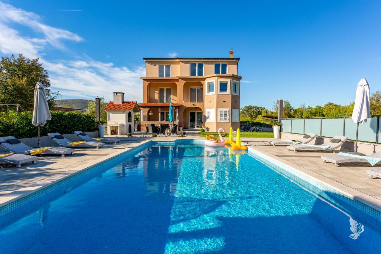 Villa Maris Dugopolje Exterior foto